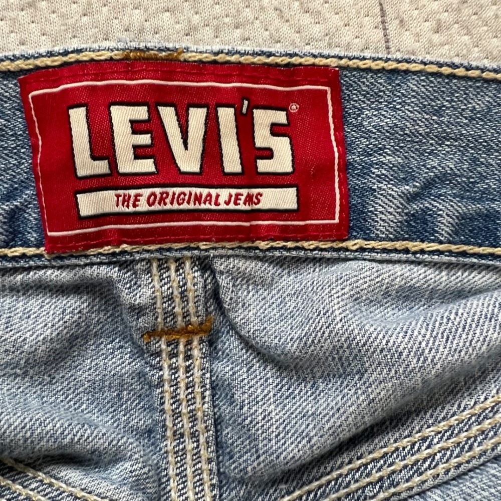 Vintage Levis Mens Carpenter Denim Shorts Light Wash Utility Blue Jeans 38